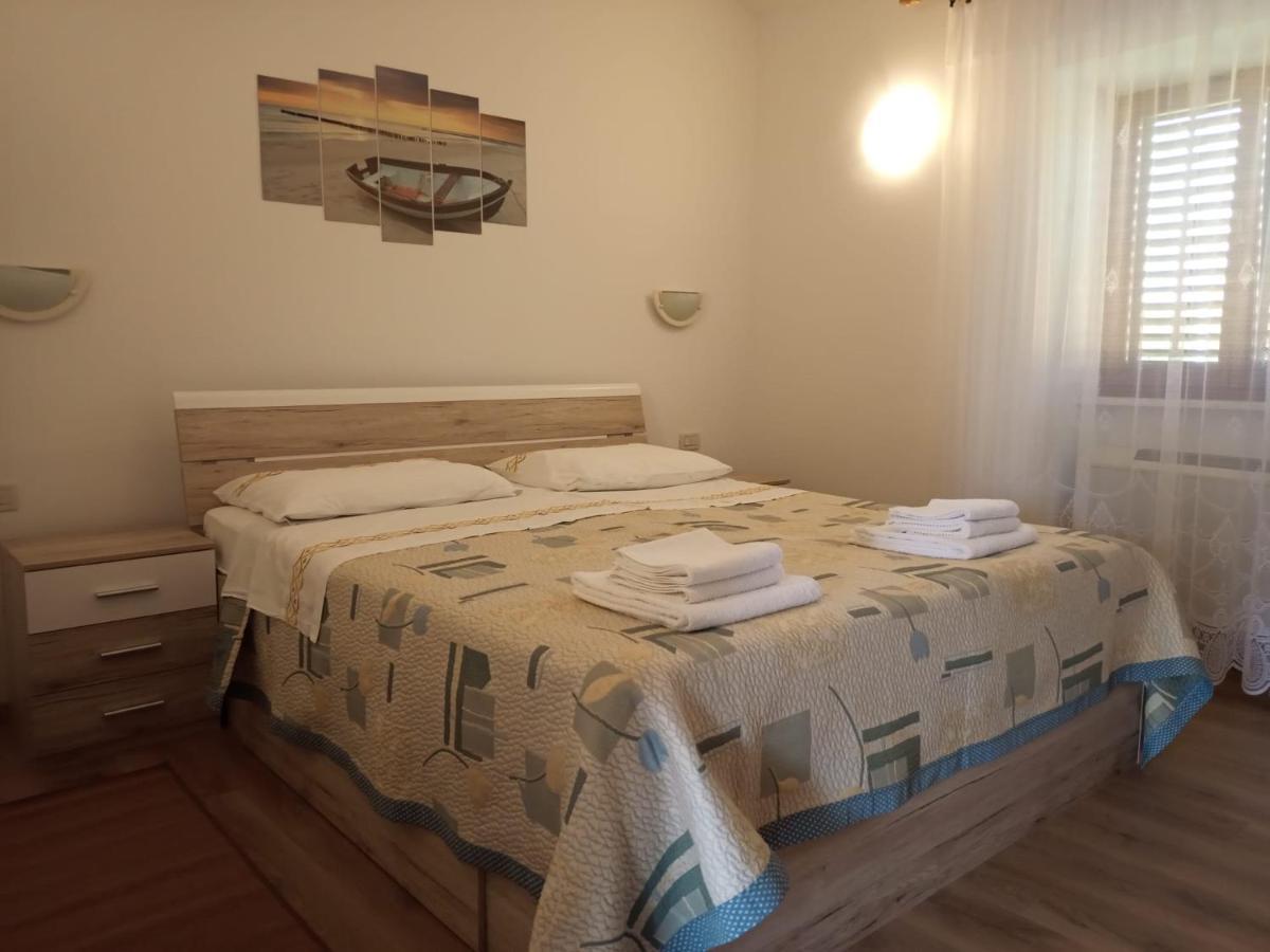 Apartments Vodaric Loznati Црес Экстерьер фото